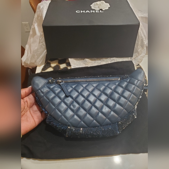 **SOLD** Chanel Coco Cuba Waist Bag Sequins and Quilted Lambskin Blue - Picture 6 of 12